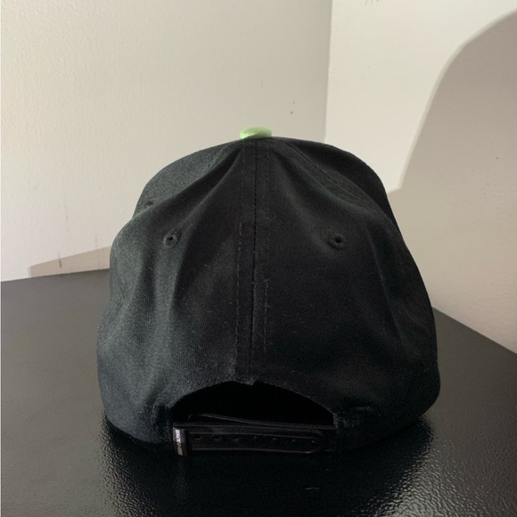 Hat - Picture 3 of 5